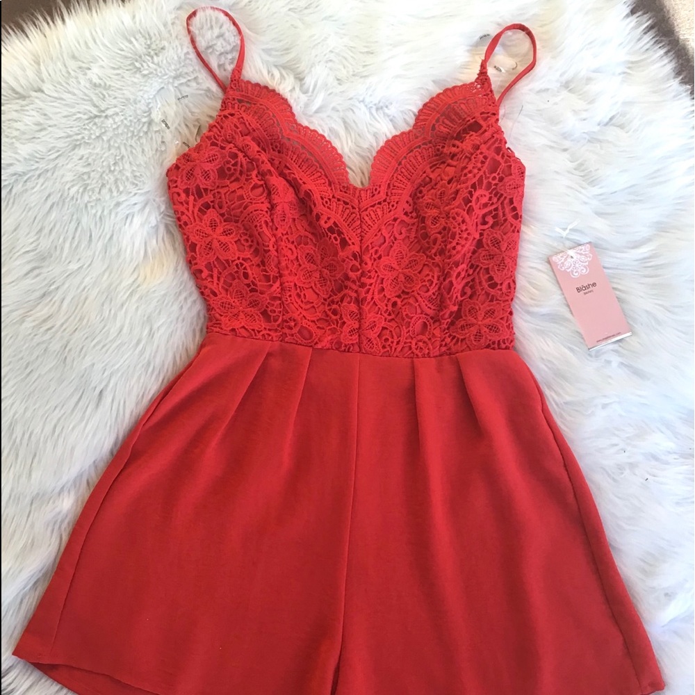 Red Sleeveless Short Romper NWT - Picture 2 of 4